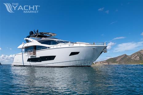 Sunseeker 86 Yacht