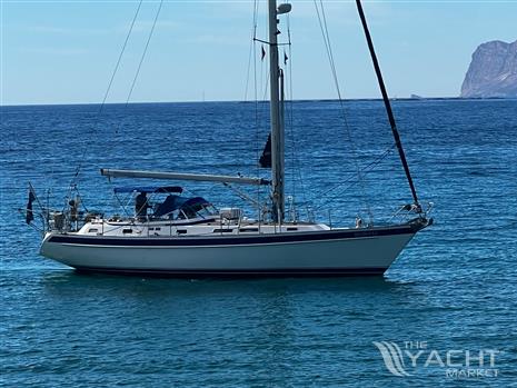 Hallberg-Rassy 42