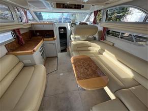 Sealine 330 Statesman