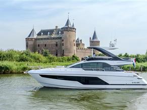 Fairline Squadron 58