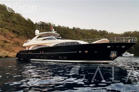 FERRETTI YACHTS Ferretti Custom Line 97