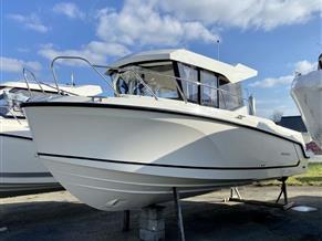 QUICKSILVER QUICKSILVER 805 PILOTHOUSE