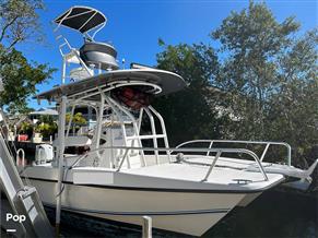 Twin Vee 26 Center Console VS