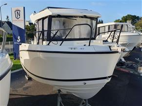 QUICKSILVER QUICKSILVER 705 PILOTHOUSE