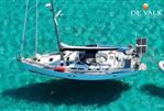 Beneteau Oceanis 42 CC - Picture 2