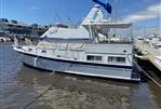 Marine Trader LaBelle 40 Sun Deck
