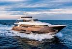 Ferretti Custom Line Navetta 28 - Ferretti Custom Line Navetta 28 (2015)