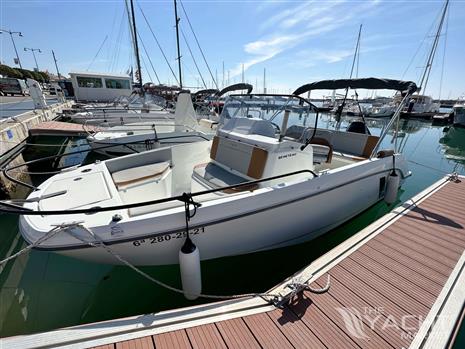 BENETEAU FLYER 7 SPACEDECK