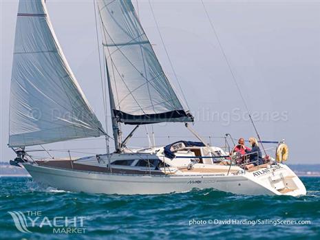 Maxi 1000 - Sailing in Poole Bay