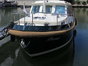 LINSSEN LINSSEN 32 CLASSIC STURDY SEDAN