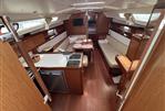 - Beneteau Oceanis 37