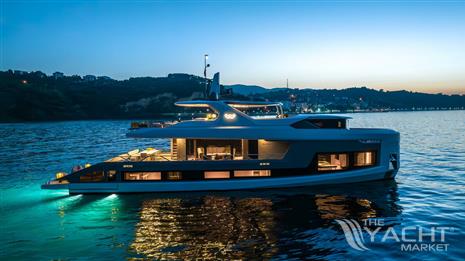 Mazu Yachts 92