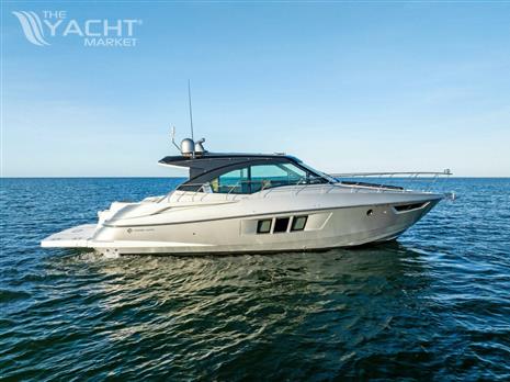 Cruisers Yachts 45 Cantius