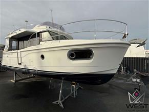 BENETEAU SWIFT TRAWLER 30