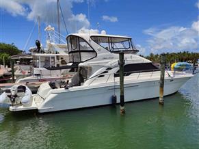 Sea Ray 560 Sedan Bridge