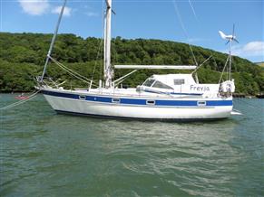 Hallberg Rassy 352