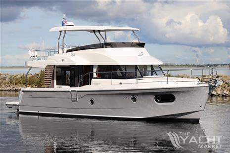 BENETEAU SWIFT TRAWLER 48