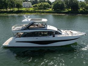 Princess Yachts Y72