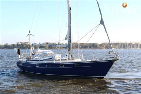 Hallberg Rassy 382 - Picture 1