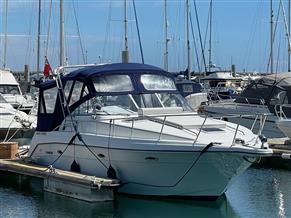 Rinker 300 Fiesta Vee