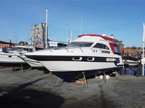 Sealine 360 Statesman