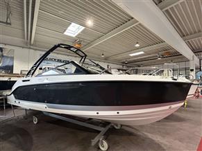 QUICKSILVER QUICKSILVER ACTIV 675 BOWRIDER