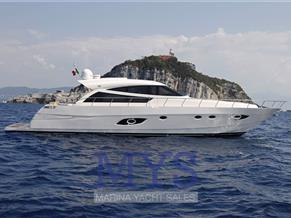 Cayman Yachts S640