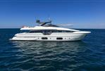 Ferretti Yachts 960