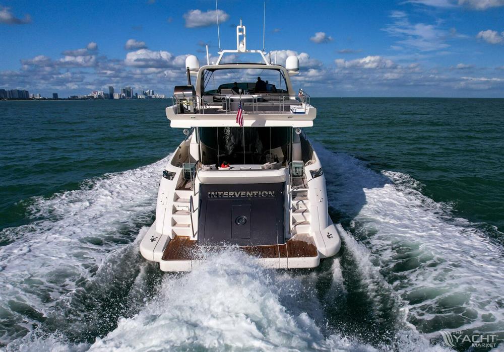 2010 Azimut