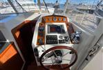 Beneteau Swift Trawler 34 - Beneteau Swift Trawler 34 Fly Bridge - Helm Controls