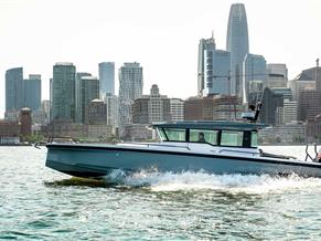 Axopar 37 XC Cross Cabin