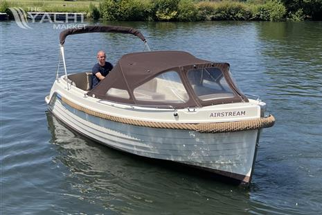 Interboat Intender 640