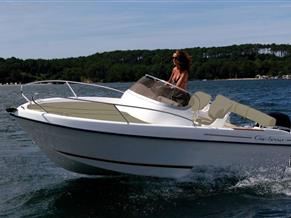 B2 MARINE CAP FERRET 522 SUNDECK