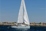 Beneteau Sense 43