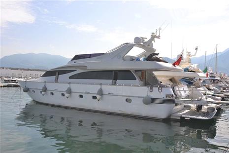 CANTIERI NAVALI LIGURI GHIBLI 24 M