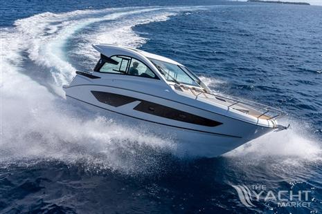 Beneteau Gran Turismo 32 - Default Image