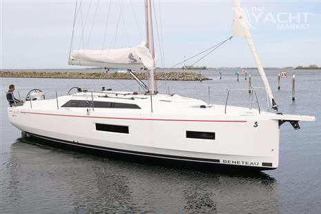 BENETEAU OCEANIS 37.1