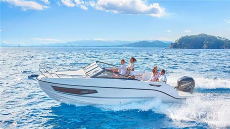 QUICKSILVER QUICKSILVER ACTIV 755 CRUISER