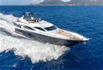 SUNSEEKER 92 Yacht