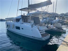 Lagoon 42