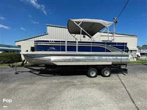 Bennington SX22