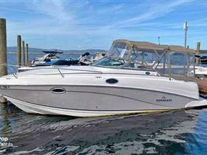Rinker 250 Express cruiser