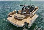 EVO Yachts R4 - Evo R4 with side opening