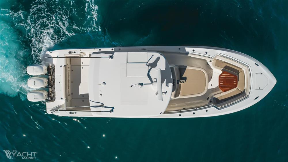 2018 Boston Whaler