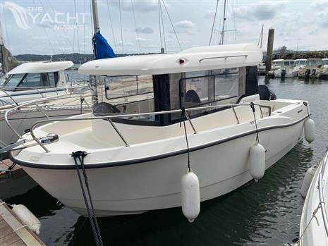 QUICKSILVER QUICKSILVER CAPTUR 675 PILOTHOUSE