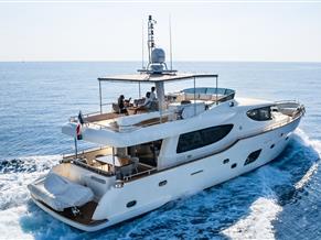 Explorer Italian Trawler 67'-70'