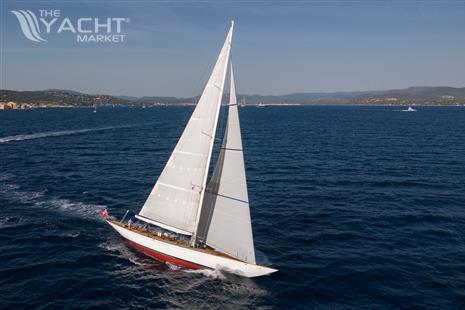 Concordia Yachts 90ft Modern Classic