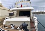 Ferretti Yachts 72 - Hydraulic Gangway