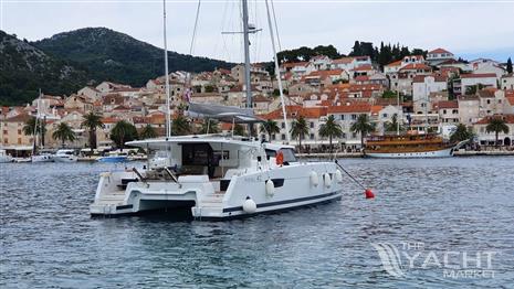 FOUNTAINE PAJOT ASTREA 42