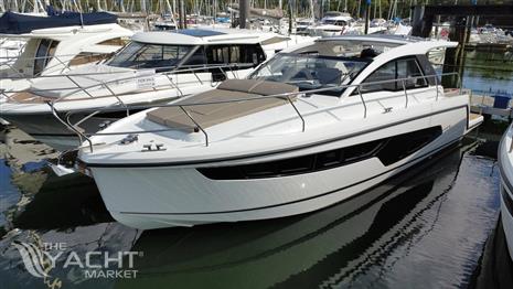 sealine s 335